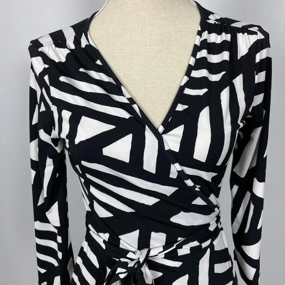 Banana Republic Factory Wrap Dress Midi Size XS Black White Abstract Print - Picture 5 of 11
